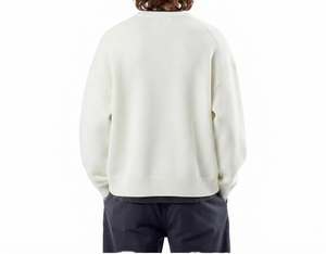 Pull en maille blanc crème à col rond pour homme, coupe décontractée, doux, à manches longues, décontracté, personnalisable, vente en gros de vêtements - Product Image 3