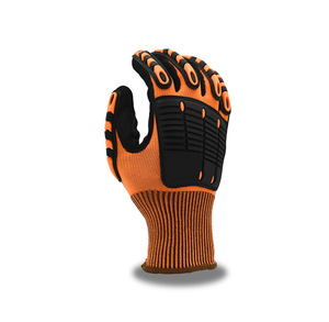 Guantes Elite de Alta Visibilidad para Profesionales de Seguridad que Ofrecen Visibilidad Brillante, Ajuste Cómodo y Sistema de Protección Laboral Mejorado - Product Image 2