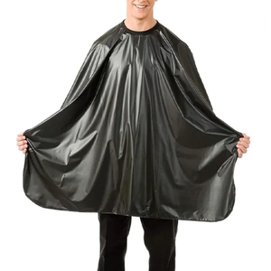 Capa de Barbero de Nylon Ligero y Suave de Alta Calidad Saaqaans Enterprises, Cierre a Presión, Resistente al Agua, Súper Sedosa - Product Image 5