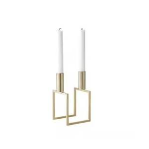 Juego de Portavelas de Boda Hechos a Mano, Modernos, Geométricos, de Metal Dorado, con Diseño de Flor Audaz |   Decoración Nórdica para el Hogar |   Impresión en Relieve - Product Image 1