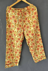 Conjunto de pijama estampado de algodón suave de primera calidad para mujer, ropa de dormir cómoda de dos piezas, ropa de dormir para el hogar - Product Image 3