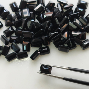 พลอยออนิกซ์สีดำธรรมชาติ 7x5 มม. ทรงแปดเหลี่ยม คุณภาพดีที่สุด พลอยหลวมสำหรับทำเครื่องประดับ ได้รับการรับรองจากเรดเมาน์เทน เจมส์ - Product Image 1