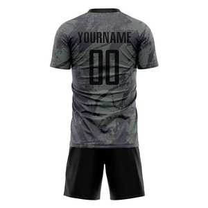 Fabricante personalizado crea uniformes de fútbol sublimados de alta gama con logotipo personalizado y envío global rápido para los compradores. - Product Image 3