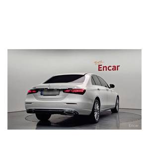 Mercedes-Benz Classe E E250 Exclusive Janvier 2023 20 762 km Norme d'émission Euro V Boîte de vitesses automatique Sièges en cuir Gauche - Product Image 2