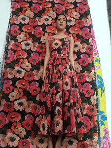 Tissu tissé 100 % modal satiné pur – toucher doux et soyeux, motif floral écologique, 120 GSM, fil 100x100, pour vêtements et robes garçons - Product Image 2