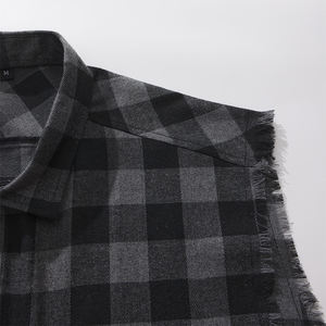 Chemise en flanelle grise et noire, dernière tendance, sans manches, coupe ajustée, décontractée, en coton respirant, à carreaux, pour hommes - Product Image 2