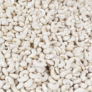 Offre Spéciale 2023 : Noix de cajou brutes W320, Noix de cajou WW180, WW240, WW320, Noix de cajou LP – Prêtes à être expédiées - Product Image 1