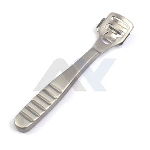 Râpe à pieds de haute qualité pour éliminer les callosités, avec manche en acier inoxydable, pour des pieds lisses et doux - Product Image 1