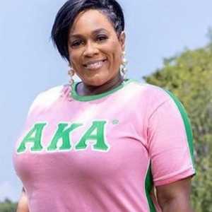 Camiseta AKA Premium para mujer con estampado de letras griegas, tela de alta calidad, ajuste cómodo, cuello redondo informal - Product Image 6