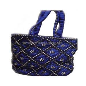 Elegantes Bolsos de Mano de Seda Bordados con Cuentas Étnicas y Perlas para Mujer, Bolso de Mano con Bordado Intrincado para Invierno - Product Image 5