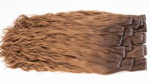 Extensiones de Cabello Humano Ondulado Marrón Claro, Trama Ultrafina, Tejido a Mano, Cabello Virgen con Cutícula Alineada - Product Image 3