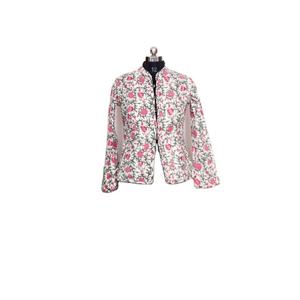 Chaquetas de Invierno Tejidas a Mano para Mujer, Estilo Boho Vintage, Abrigo Hippie con Diseño Geométrico, Hecho en India con Algodón Kantha, Corto - Product Image 1