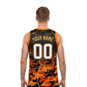 Maillot de basket imprimé camouflage craquelé pour homme, col en V, sans manches, et short ajusté uni avec nom d'équipe et numéros de joueur - Product Image 4