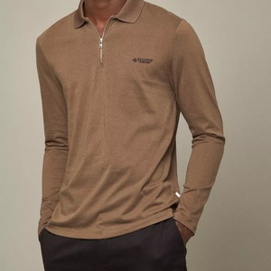 Polo simple de haute qualité avec logo personnalisé pour hommes vente en gros de shorts de golf décontractés pour l'été tissu tricoté en microfibre - Product Image 5