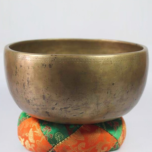 Bol chantant en métal artisanal de qualité supérieure, fabriqué en Inde, bol chantant bouddhiste, bol accordé sur les chakras, exportateur en Inde - Product Image 1