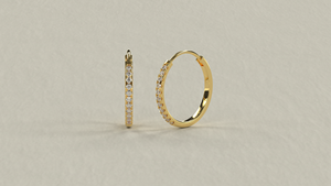 Pendientes de Aro de Oro de 18K de Lujo, Aros Redondos con Diamantes, Pendientes Huggie con una Sola Hilera de Diamantes, Pendientes Minimalistas para Uso Diario, Joyería para Mujer - Product Image 1