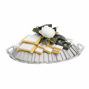 ถาดของขวัญช็อกโกแลตวินเทจพร้อมดอกไม้ตกแต่ง ถาดเสิร์ฟทรงกลมสีโรสโกลด์ทองแดงสุดหรู เหมาะสำหรับเป็นของขวัญงานแต่งงาน - Product Image 5