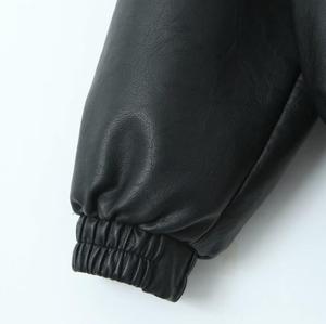 Chaqueta de Motociclista Personalizada para Mujer, de Cuero Vacuno Vintage, con Logotipo Bordado y Etiqueta Personalizada de Fábrica, Venta al Por Mayor - Product Image 4
