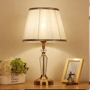 โคมไฟเซรามิกสีน้ำเงินตกแต่งอย่างหรูหราพร้อมโคมทรงหยักประดับลูกปัด เพิ่มความสง่างามสไตล์วิคตอเรียน มีจำหน่ายในราคาขายส่ง - Product Image 6