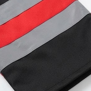 Pantalones de trabajo tipo peto resistentes, impermeables, reflectantes y de alta visibilidad para construcción, almacén y tareas al aire libre. - Product Image 3