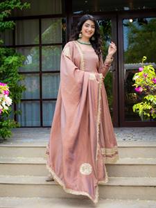Ensemble indien pakistanais en lin brun brodé, style Anarkali, avec châle, taille basse, pour occasions formelles et fêtes - Product Image 4
