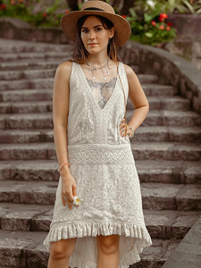 Robe asymétrique bohème chic en coton ivoire brodée à la main style Chikankari, avec ourlet à volants, décolleté en V profond et dentelle crochetée complexe - Product Image 4