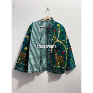 Veste en velours de peau de mouton brodée à la main, écologique, réversible, motif floral vintage, col rabattu, manches longues, pour femme - Product Image 5
