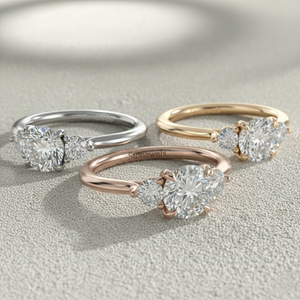 Anillo de Compromiso de Tres Piedras con Diamante Cultivado en Laboratorio, Corte Redondo, Oro de 14K, Anillo de Novia Clásico, Fabricante - Product Image 2