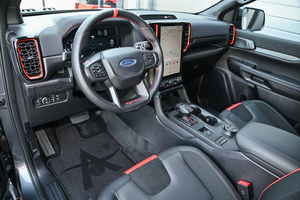 Ford Ranger Raptor 2.0 EcoBlue e 4WD Pickup, Cubierta Retráctil, Enganche de Remolque, 3.3 Toneladas, Accesorios Todoterreno - Product Image 5