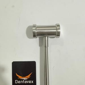 Maillet à os manuel en acier inoxydable allemand Cottle Hajek, tête pleine, marteau chirurgical orthopédique certifié CE, en plastique, par Dentavex - Product Image 3