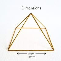 Pyramide en laiton pour la méditation et la guérison, 9 pouces (23 cm)