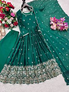 Emerald Green Embroidered Anarkali Suit With Dupatta Floor-Length Traditional Indian Pakistani Women's Wear Fit Party Dress - Product Image 5