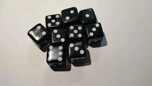 Dados de juego rústicos auténticos hechos a mano - Cubo tradicional de 6 caras de hueso y cuerno de búfalo por PERFECT ENTERPRISES - Product Image 4
