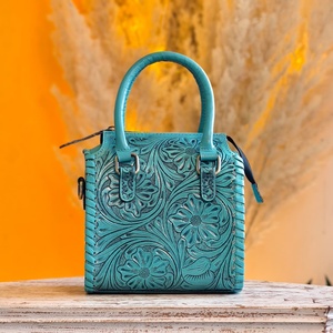 Bolsa de Viaje Ligera de Cuero Genuino Venus Leathers, para Mujeres y Niñas, con Cierre de Cremallera, Diseño Floral, Poliéster - Product Image 1