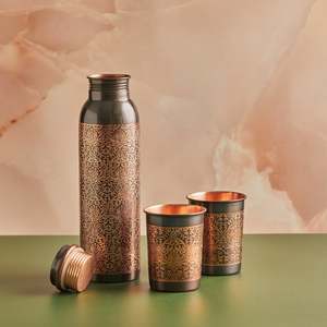 Bouteille en cuivre pur gravée de qualité supérieure 950 ml, design moderne, grande capacité, ensemble pour les voyages et les activités de plein air - Product Image 4
