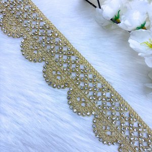 Accesorios de Lujo para Vestidos de Novia: Encaje Metálico Vintage Ecológico con Bordado Festoneado en Oro y Plata Zari Voile - Product Image 3