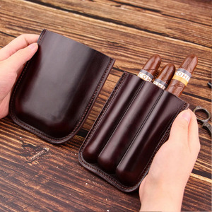 Estuche de cuero de alta calidad para cigarros con organizador integrado y cortador incorporado para coleccionistas y ejecutivos a bajo precio. - Product Image 1