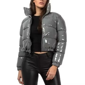 Chaqueta Acolchada Casual Personalizada al por Mayor para Mujer, Chaqueta de Invierno con Capucha, Acolchada, Impermeable, Cortavientos, Parka - Product Image 1