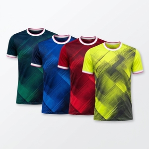 Maillot de football personnalisé avec transfert thermique et short assorti, en polyester respirant, tenue d'équipe, fabrication OEM, toutes saisons - Product Image 6