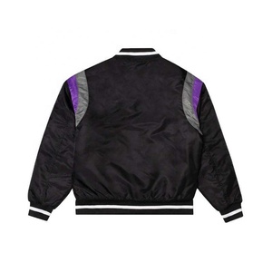 Chaquetas Varsity de Satén con Botones Cubiertos al por Mayor, Chaquetas Letterman de Satén Brillante para Hombre con Rayas en los Hombros - Product Image 2