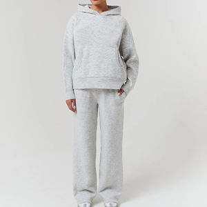 Ensemble de survêtement vintage sur mesure pour femme, fabriqué au Pakistan, avec sweat à capuche et pantalon, service OEM, 100 % coton, haute qualité, neuf - Product Image 1