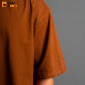 Camiseta Corta de Corte Cuadrado con Logotipo Personalizado, Estilo Urbano, para Hombre, 100% Algodón Pesado, Corte Holgado, Ecológica - Product Image 6