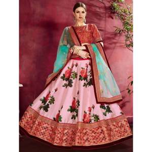 Lehenga Choli de Seda Bordada en Tallas Grandes en un Atractivo Color Rosa para Bodas - Product Image 5
