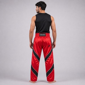 Pantalons de kick-boxing de haute qualité conçus pour une flexibilité, un confort et des performances fiables lors de l'entraînement intensif aux arts martiaux. - Product Image 2