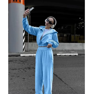Ensemble de survêtement décontracté et confortable pour femme, de haute qualité, personnalisé, style vintage, avec fermeture éclair, haut court slim et pantalon de sport, tenue décontractée tendance pour femme - Product Image 6