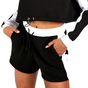 ชุดเซ็ต 2 ชิ้นสำหรับผู้หญิง ผ้าฝ้าย 100% สไตล์ลำลอง เสื้อครอปฮู้ดดี้และกางเกงขาสั้นเหนือเข่า เหมาะสำหรับออกกำลังกายในฤดูหนาวหรือใส่พักผ่อน - Product Image 6