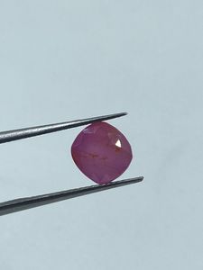 Piedra Preciosa de Rubí Natural de Color Rosa Púrpura de Alta Calidad, Corte Cojín, 3.67 Quilates, por Exportador al Mejor Precio - Product Image 2