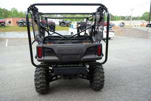1000-5 1000cc Transmission manuelle Certifié EPA 4 temps Véhicule utilitaire UTV Side-by-Side 4x4 EFI Véhicule routier Utilisation récréative et professionnelle pour adultes - Product Image 4