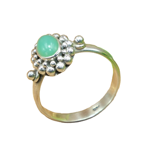 Bague artisanale en argent sterling 925 avec pierre précieuse d'aventurine verte naturelle, design perlé, cabochon d'aventurine verte, style bohème - Product Image 1