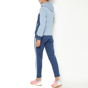 Conjunto Deportivo Personalizado para Mujer, Sudadera con Capucha y Cremallera, Diseño de Paneles Múltiples, Forro Polar Grueso, Pantalones Deportivos con Diseño de Franjas Laterales - Product Image 3